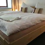 Konukevi Na Solne Stezce Kasperske Hory