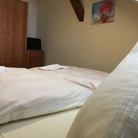 Na Solné Stezce 3*
