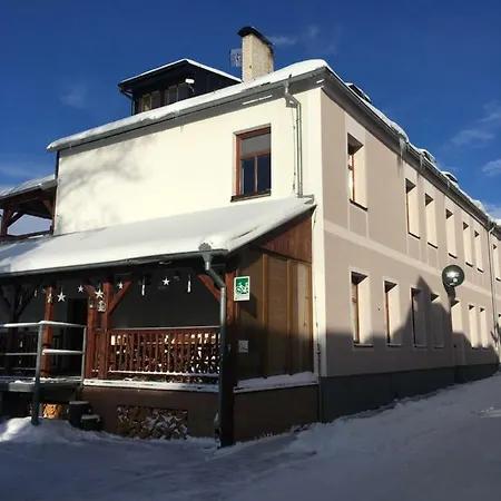 Guest house Na Solne Stezce 3*